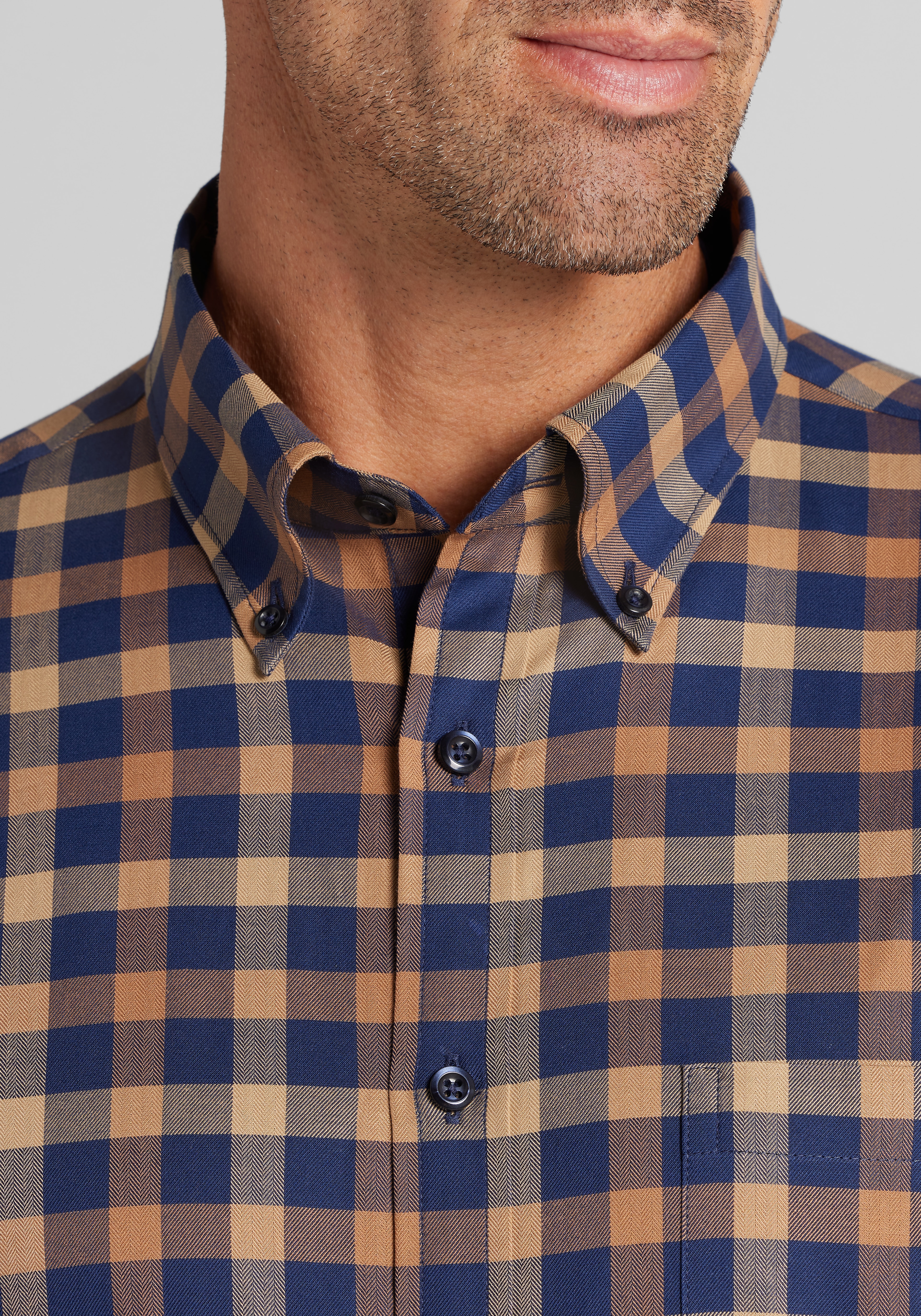 Jos. A. Bank Tailored Fit Medium Gingham Plaid Button Up Shirt