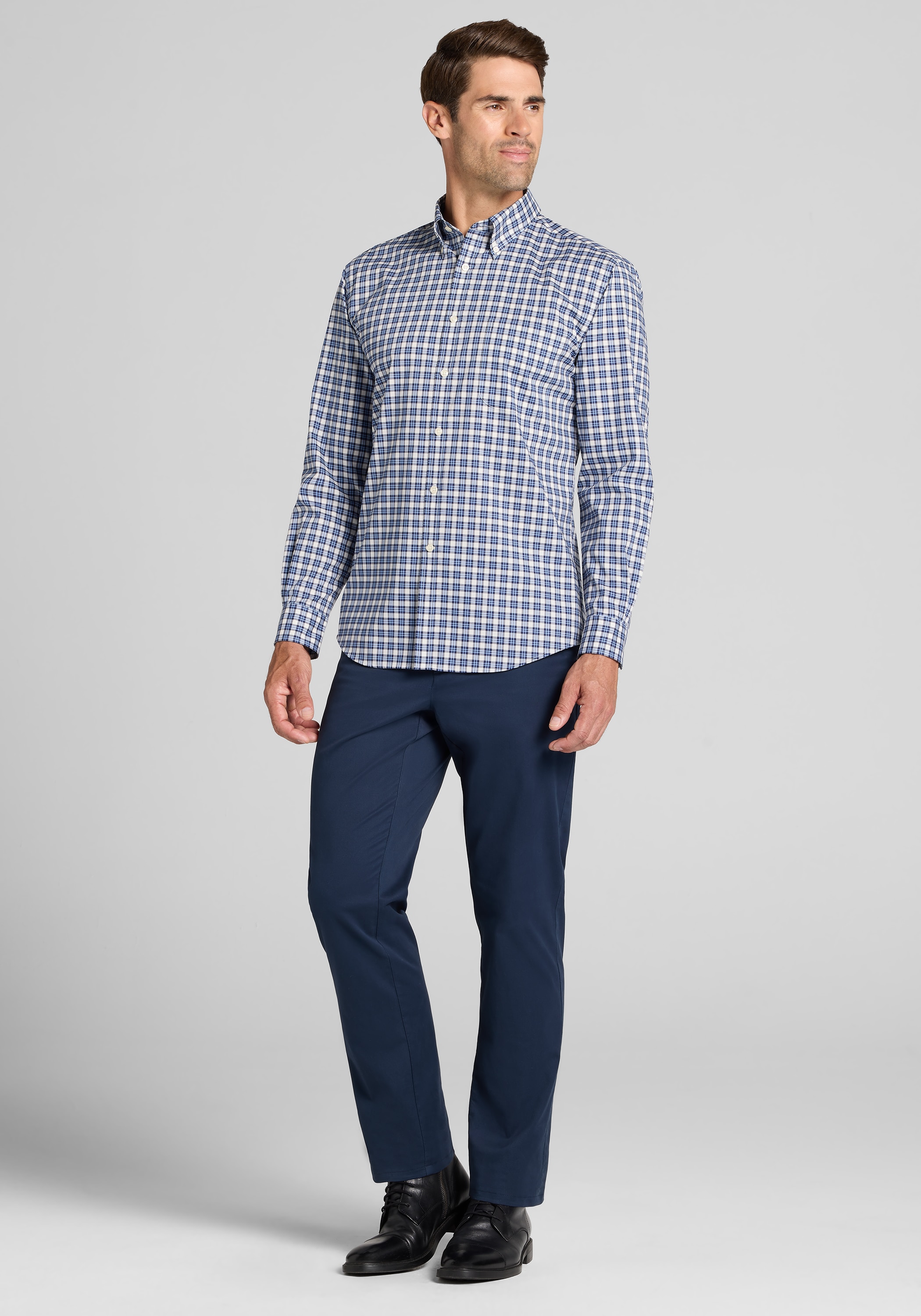 Traveler® Collection Traditional Fit Check Button Up Shirt