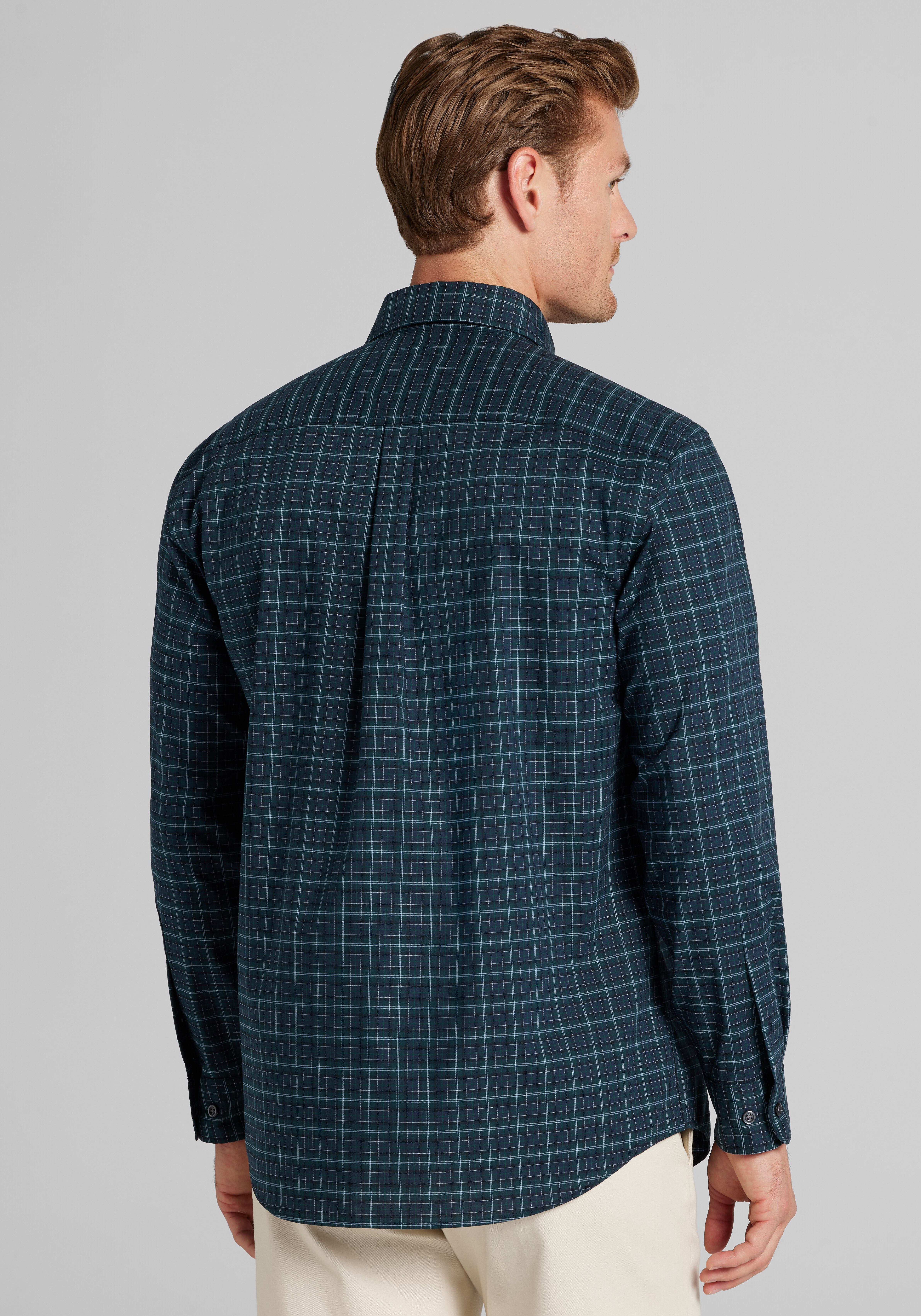 Traveler® Collection Tailored Fit Tartan Plaid Button Up Shirt