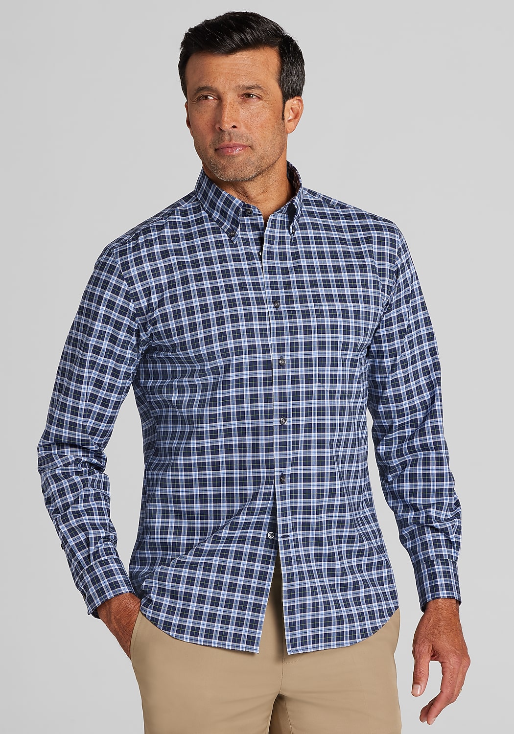 Traveler&reg; Collection Tailored Fit Classic Check Button Up Shirt