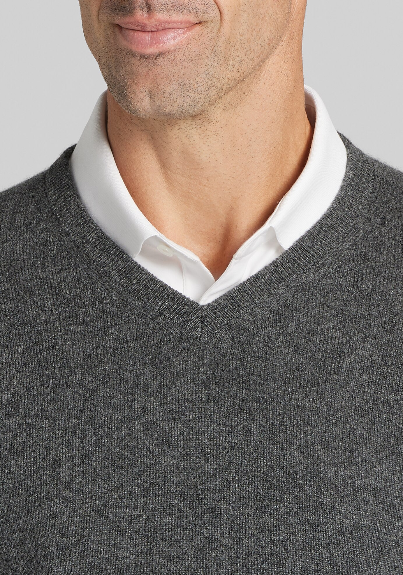 Reserve Collection Tailored Fit Cashmere V-Neck Sweater