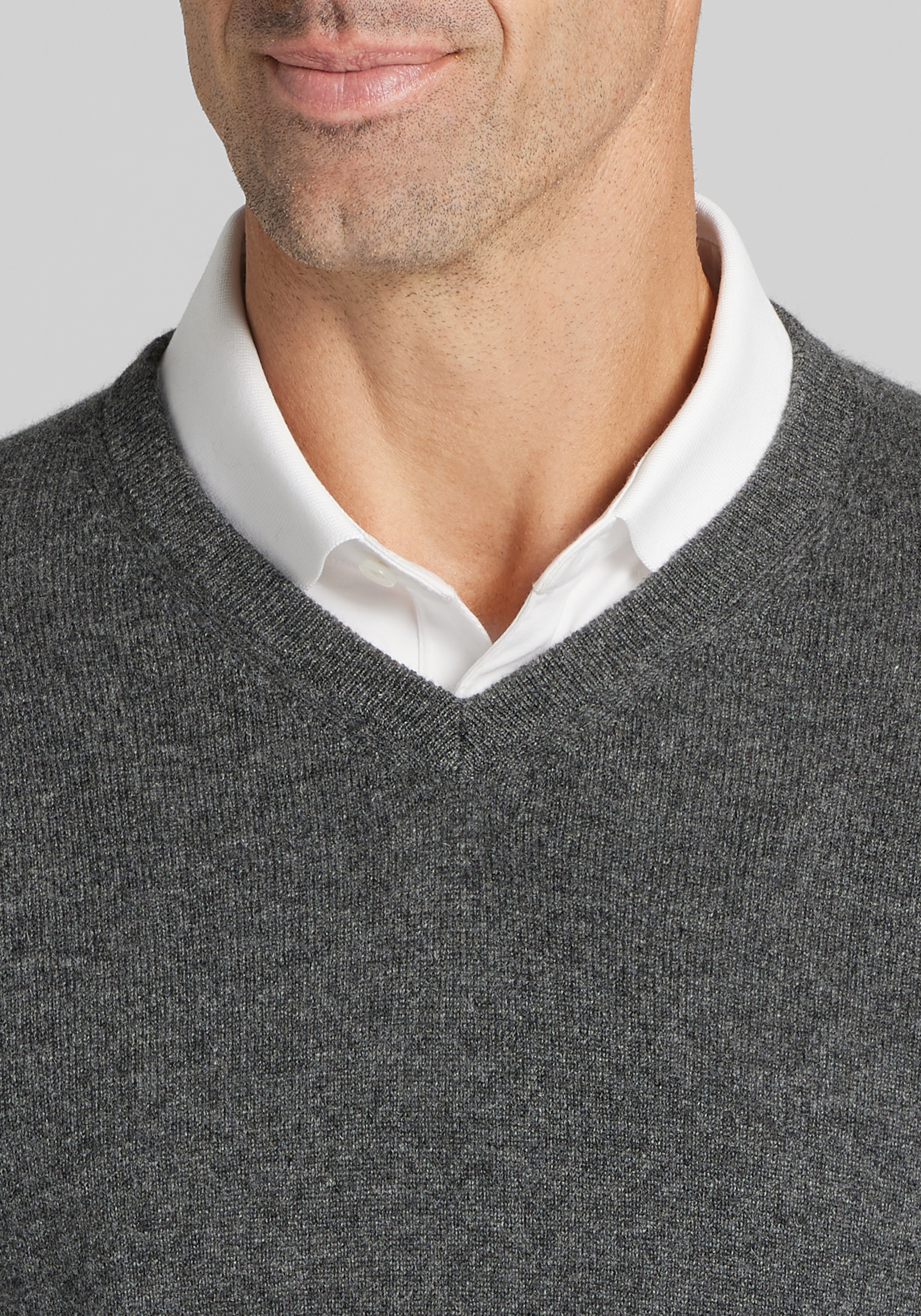 Reserve Tailored Fit 100% Cashmere V-Neck Sweater