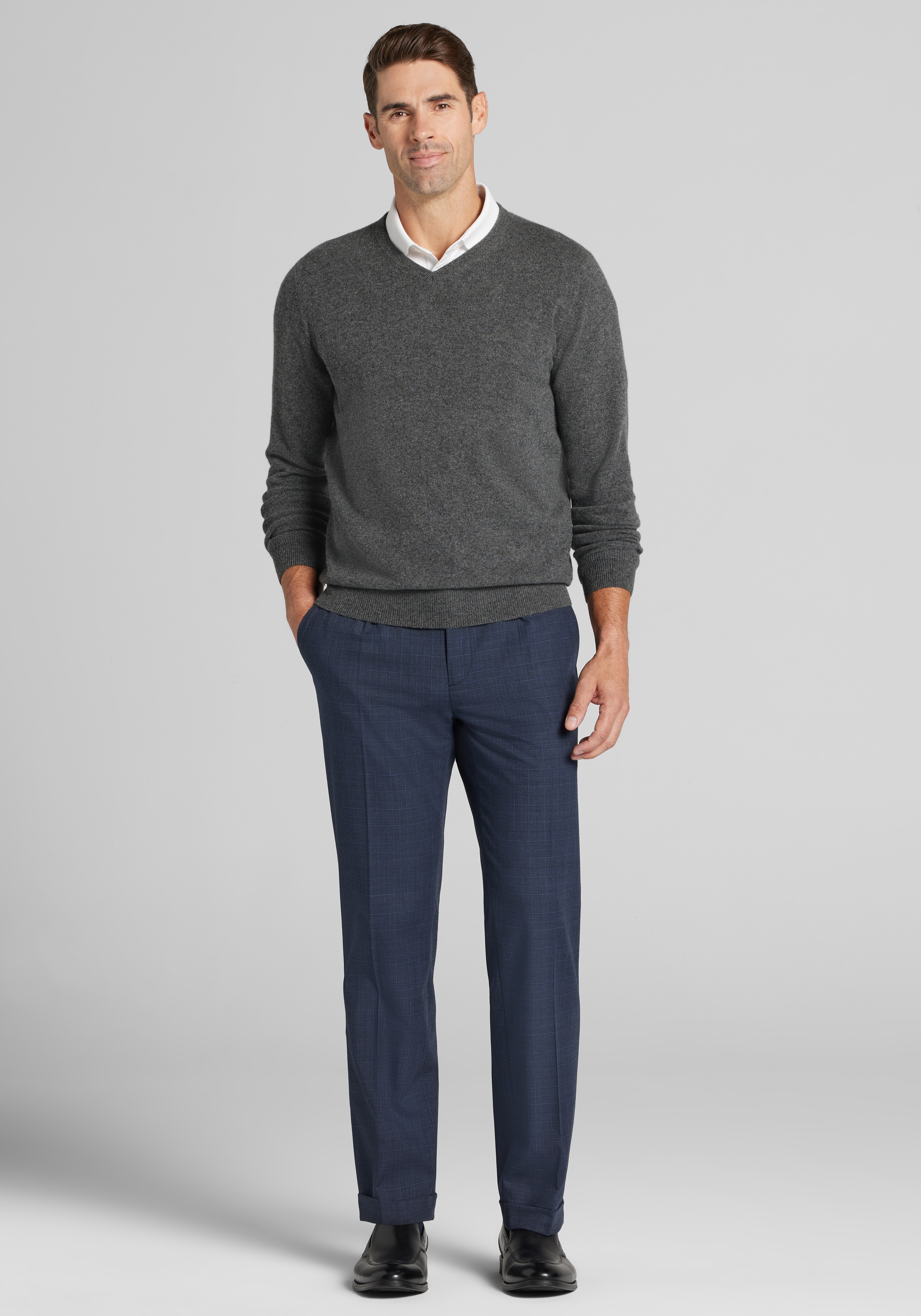Reserve Collection Tailored Fit Cashmere V-Neck Sweater
