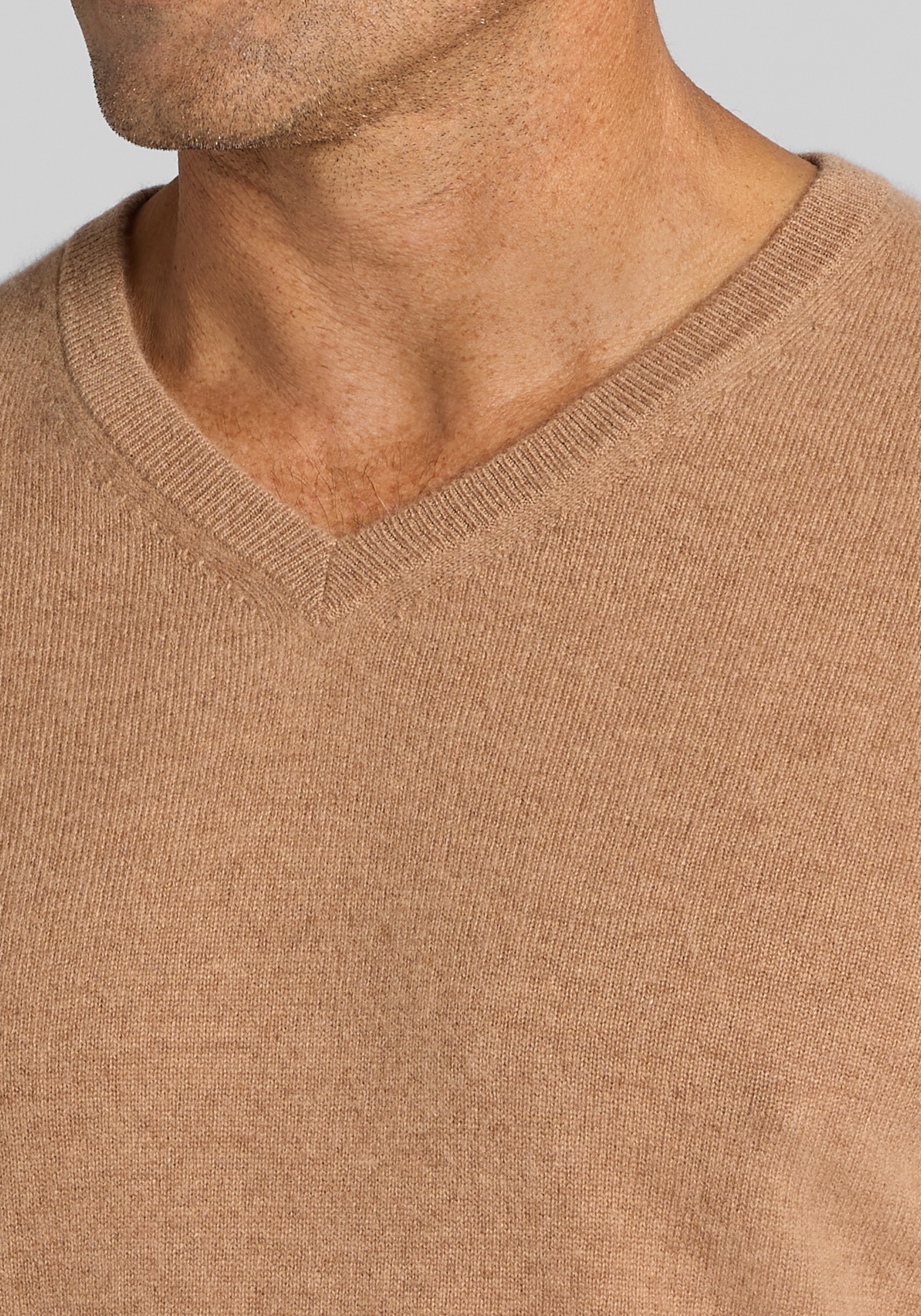 Reserve Tailored Fit V-Neck 100% Cashmere Sweater