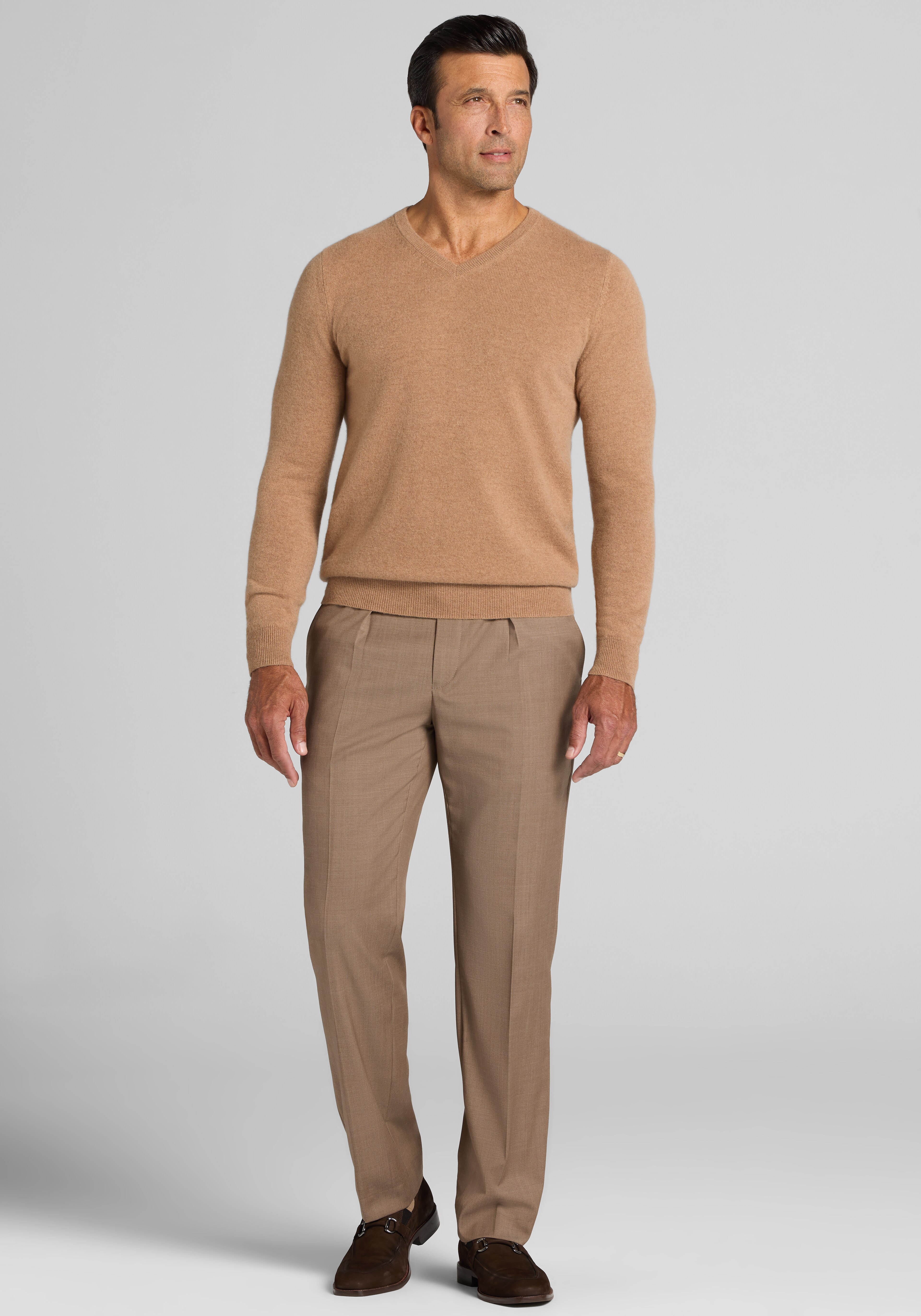Reserve Tailored Fit V-Neck 100% Cashmere Sweater