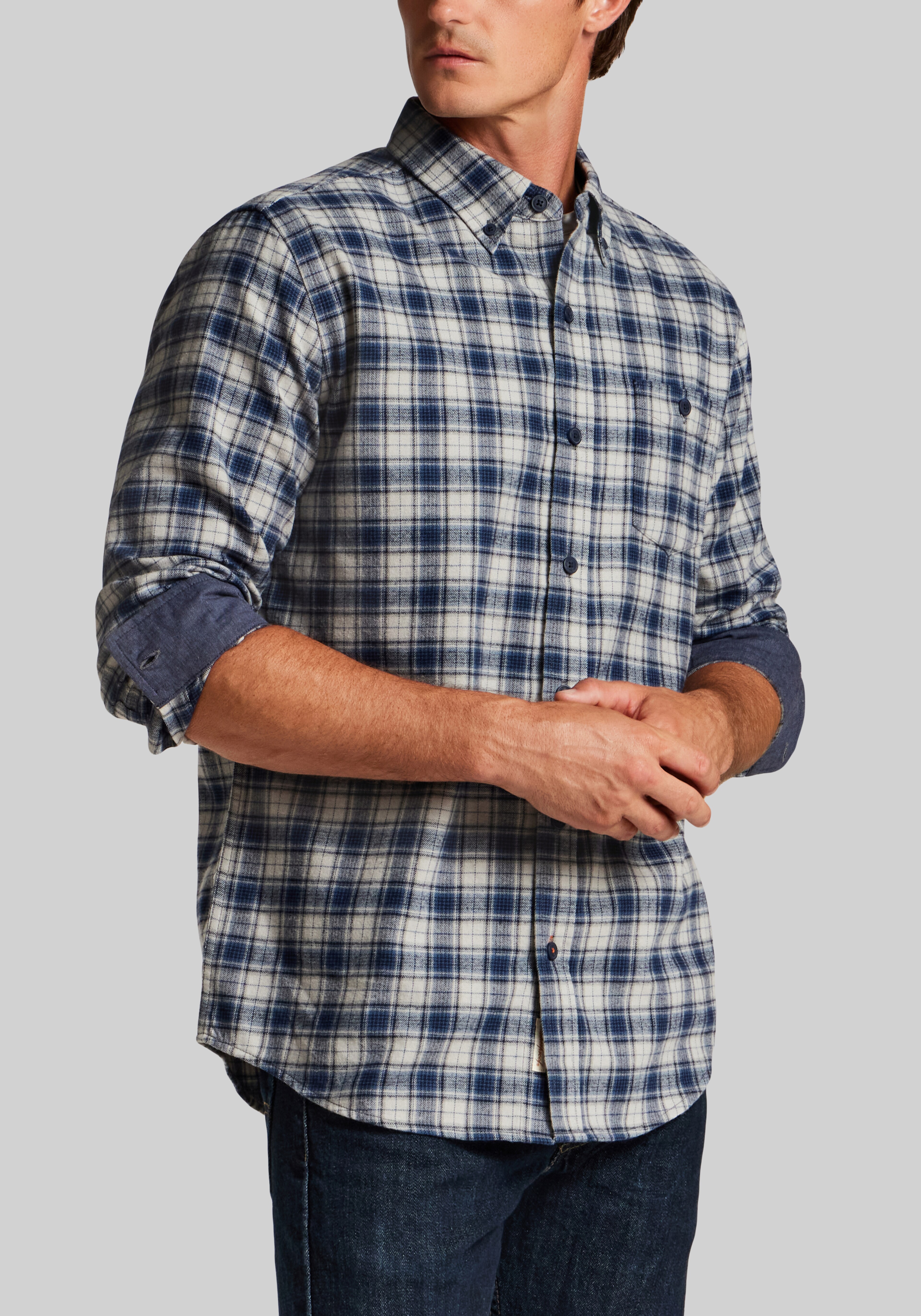 Weatherproof Vintage Traditional Fit Plaid Brushed Flannel Button Up Shirt