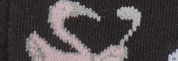 Color Black