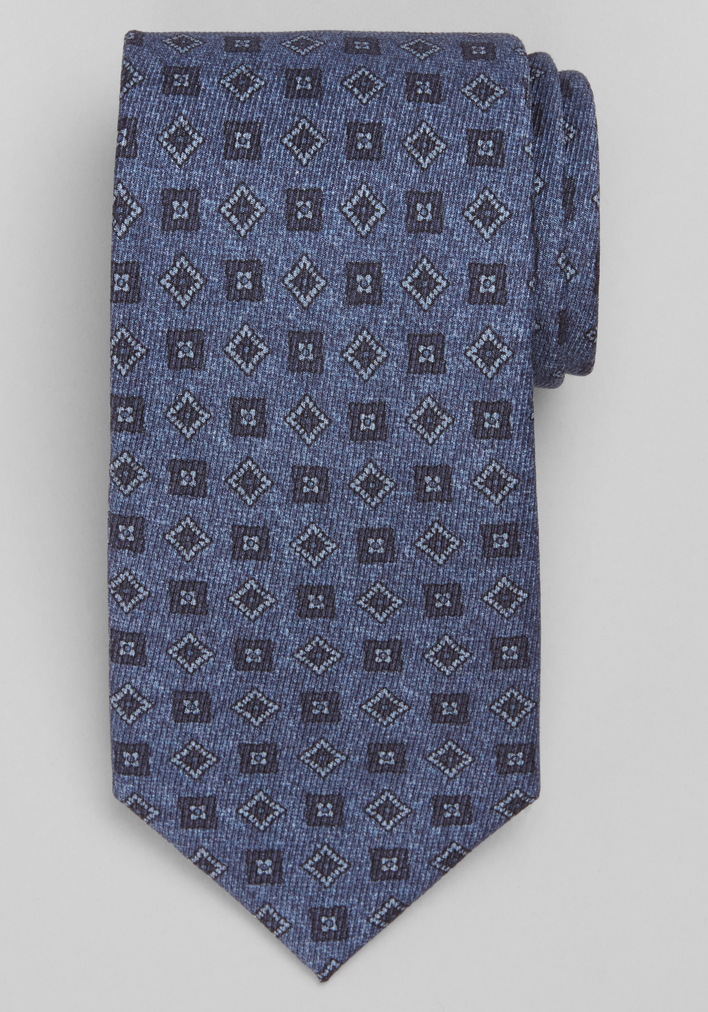 Men's Accessories, Reserve Collection Premium Diamond Medallion Tie - Jos A Bank