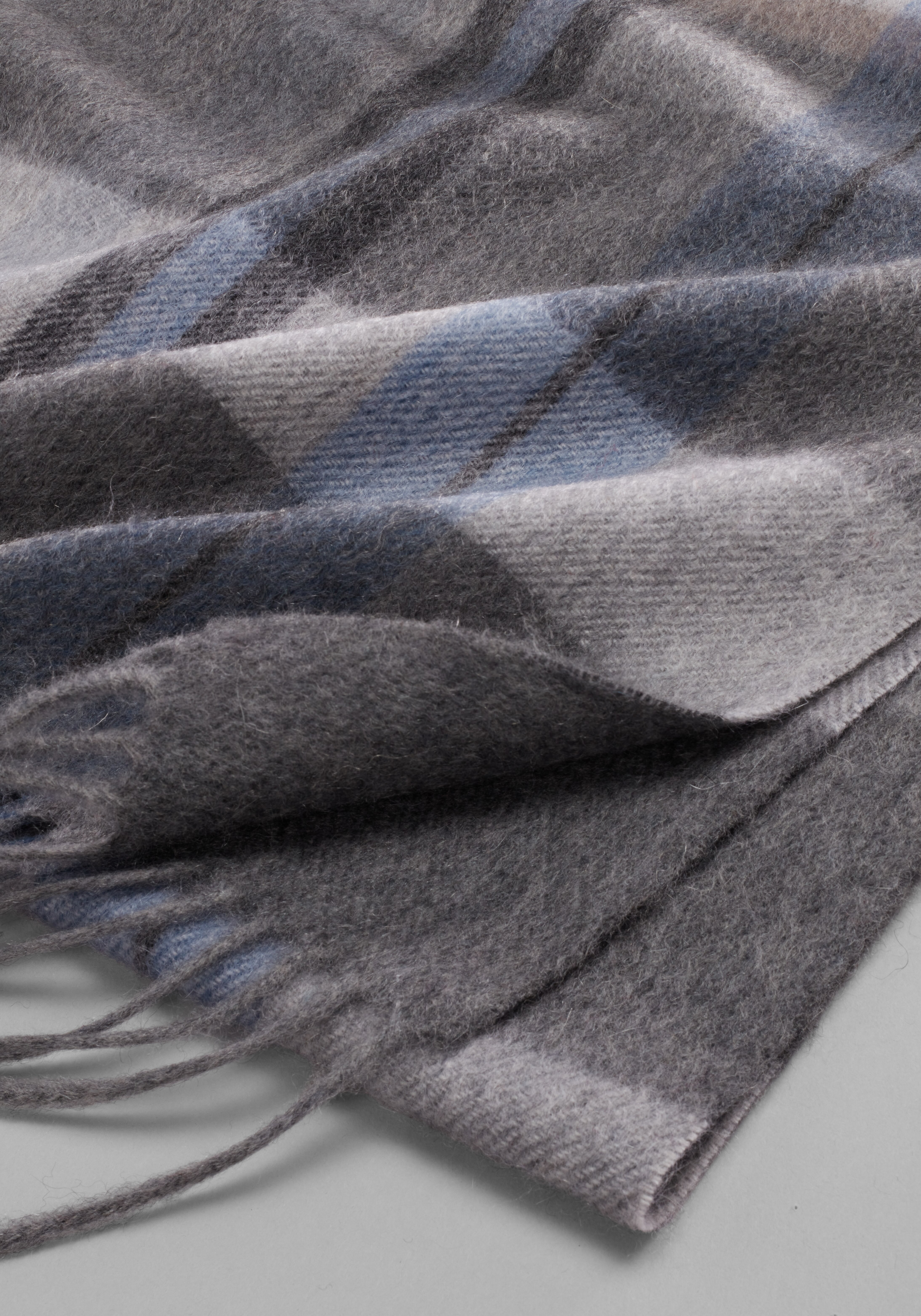 Reserve Collection Soft Plaid Cashmere Scarf