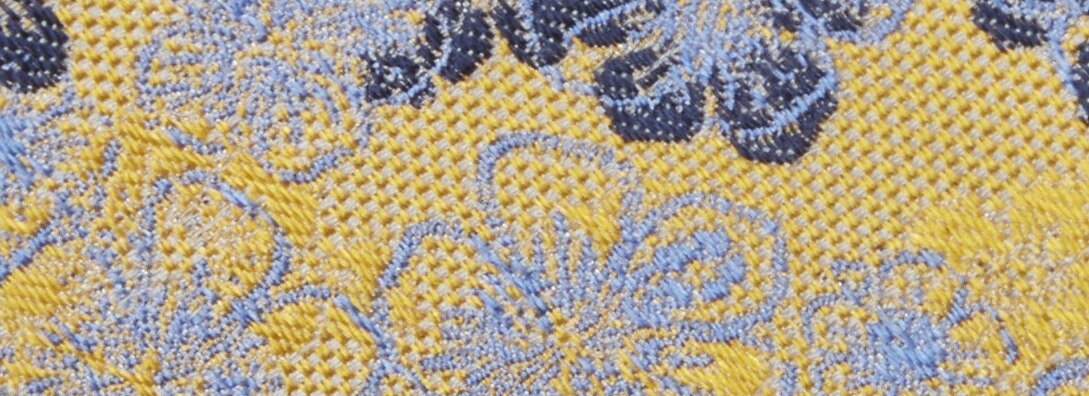 Color Yellow