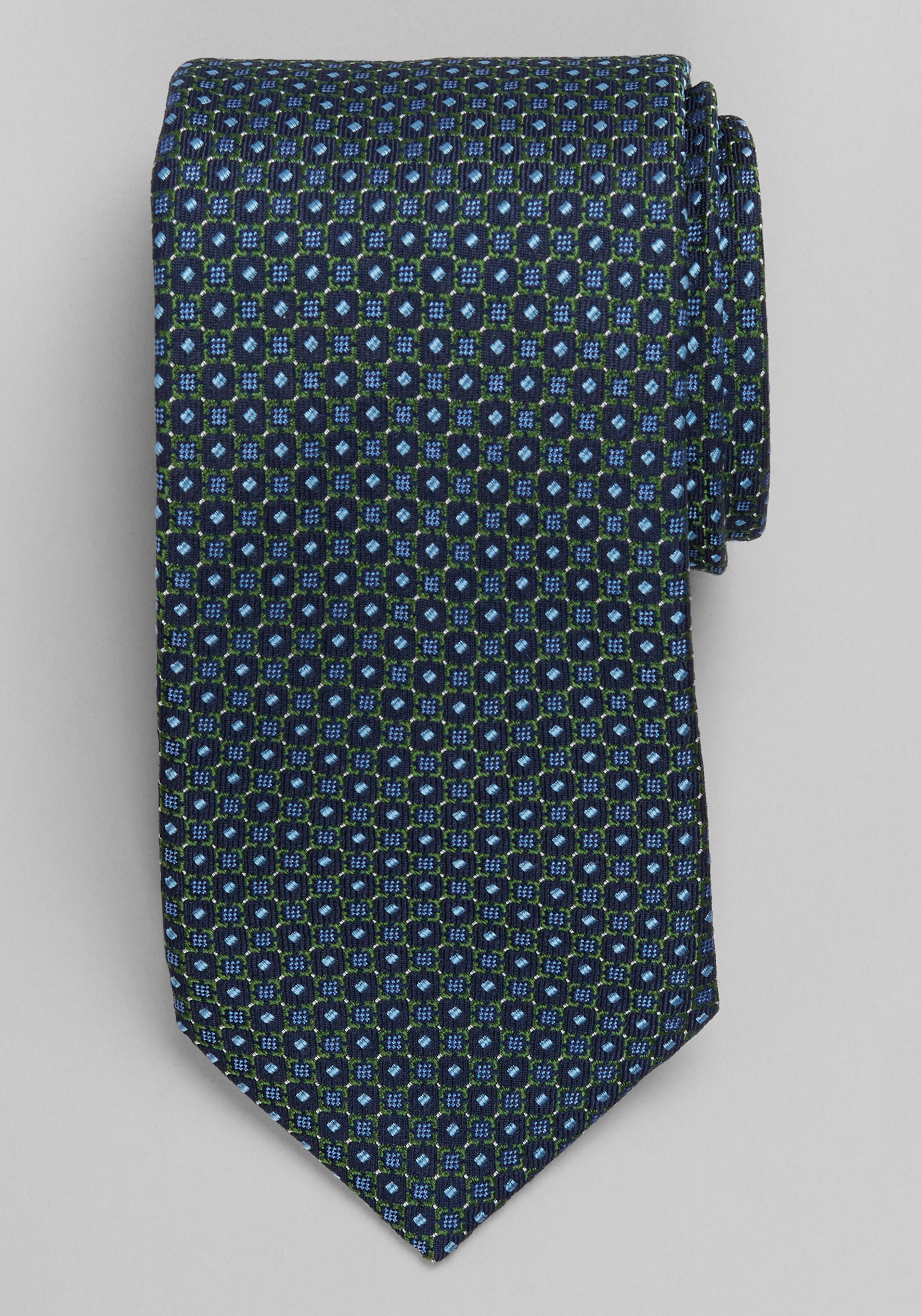 Reserve Collection Squares on Tie CLEARANCE