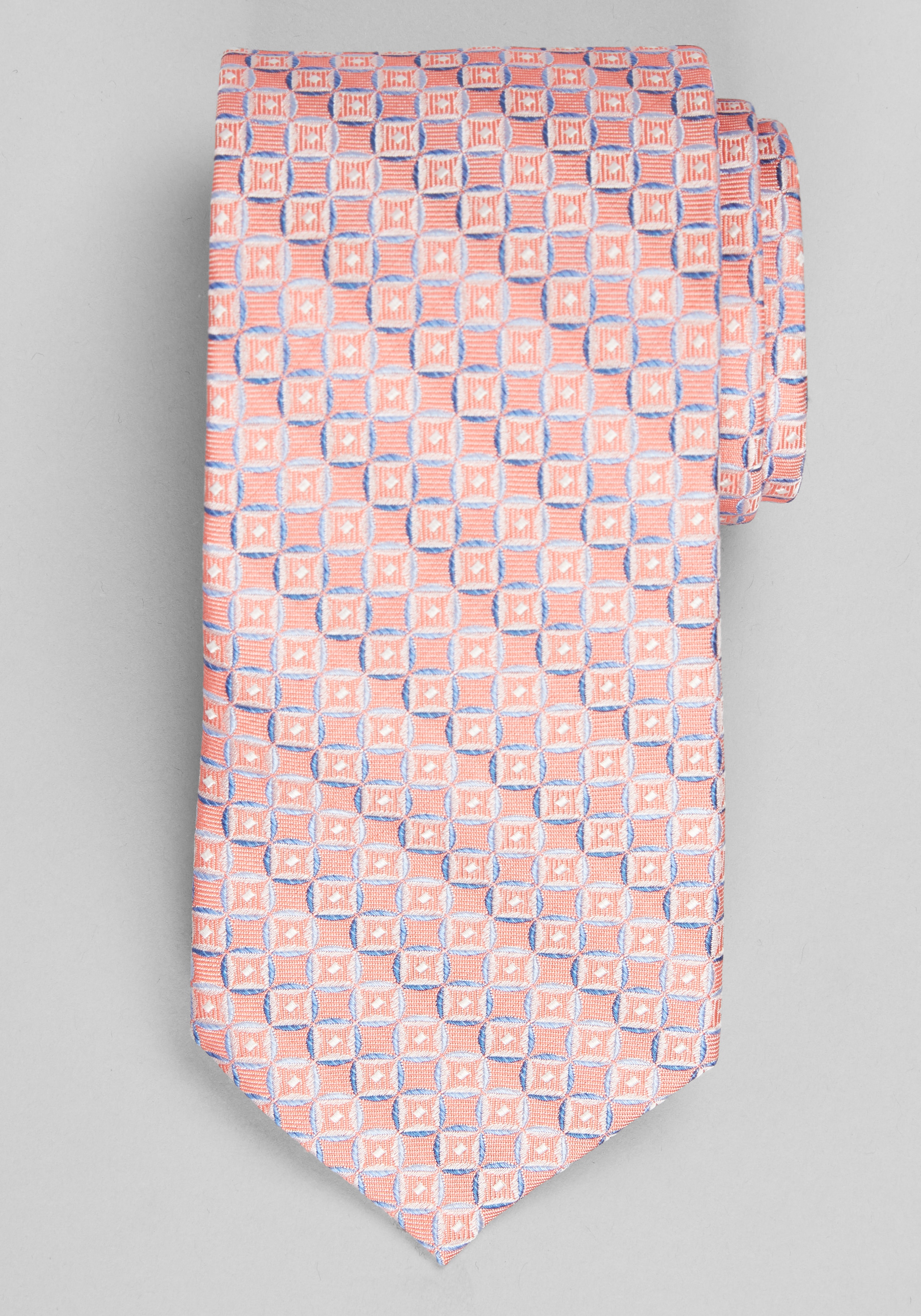 Traveler® Collection Sliding Squares Geo Tie