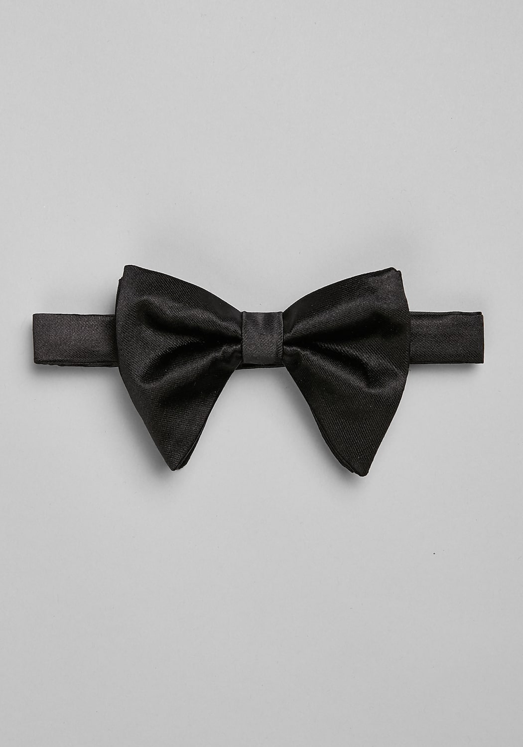 Jos. A. Bank Teardrop Pre-Tied Bow Tie
