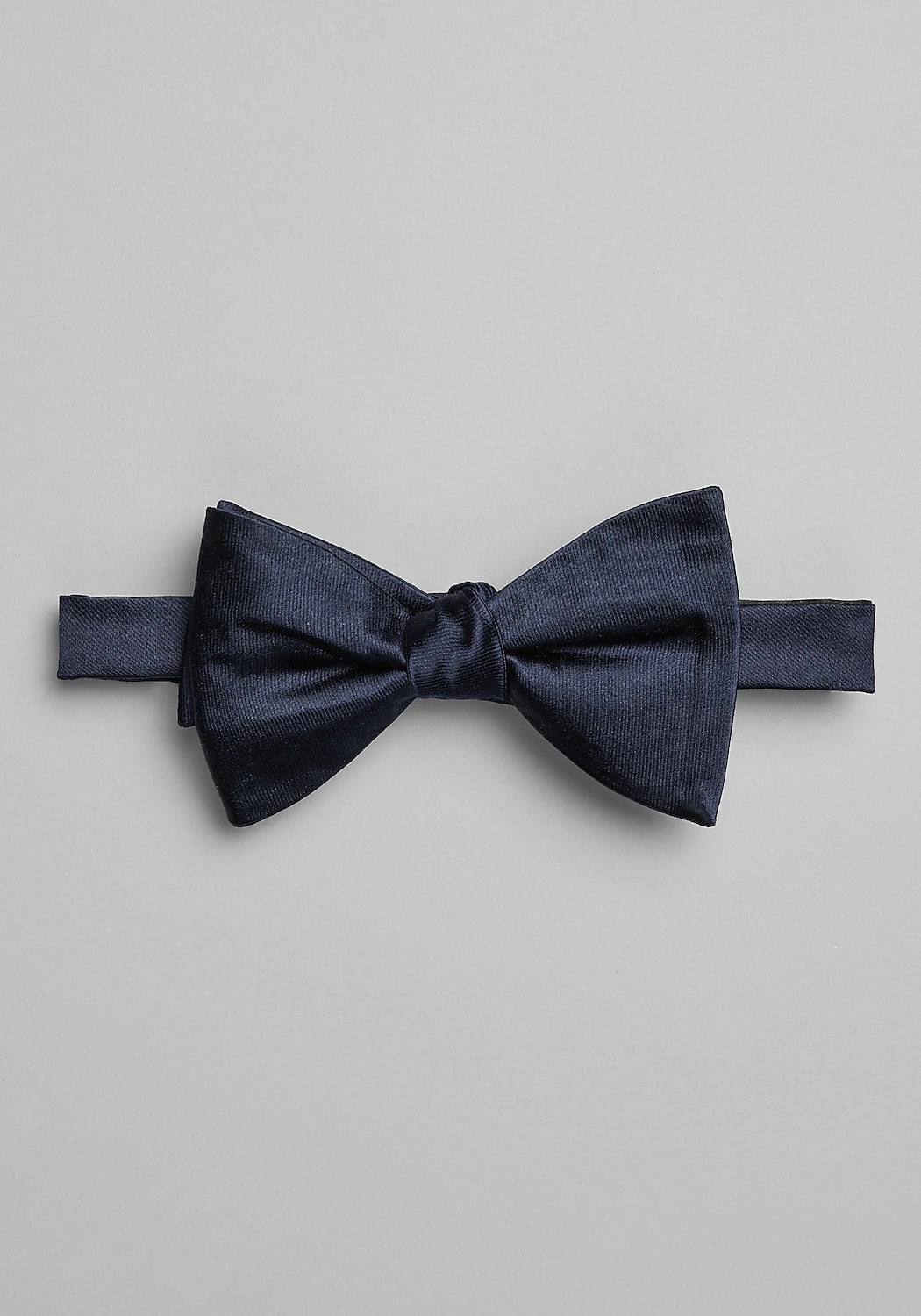 Jos. A. Bank Solid Pre-Tied Bow Tie