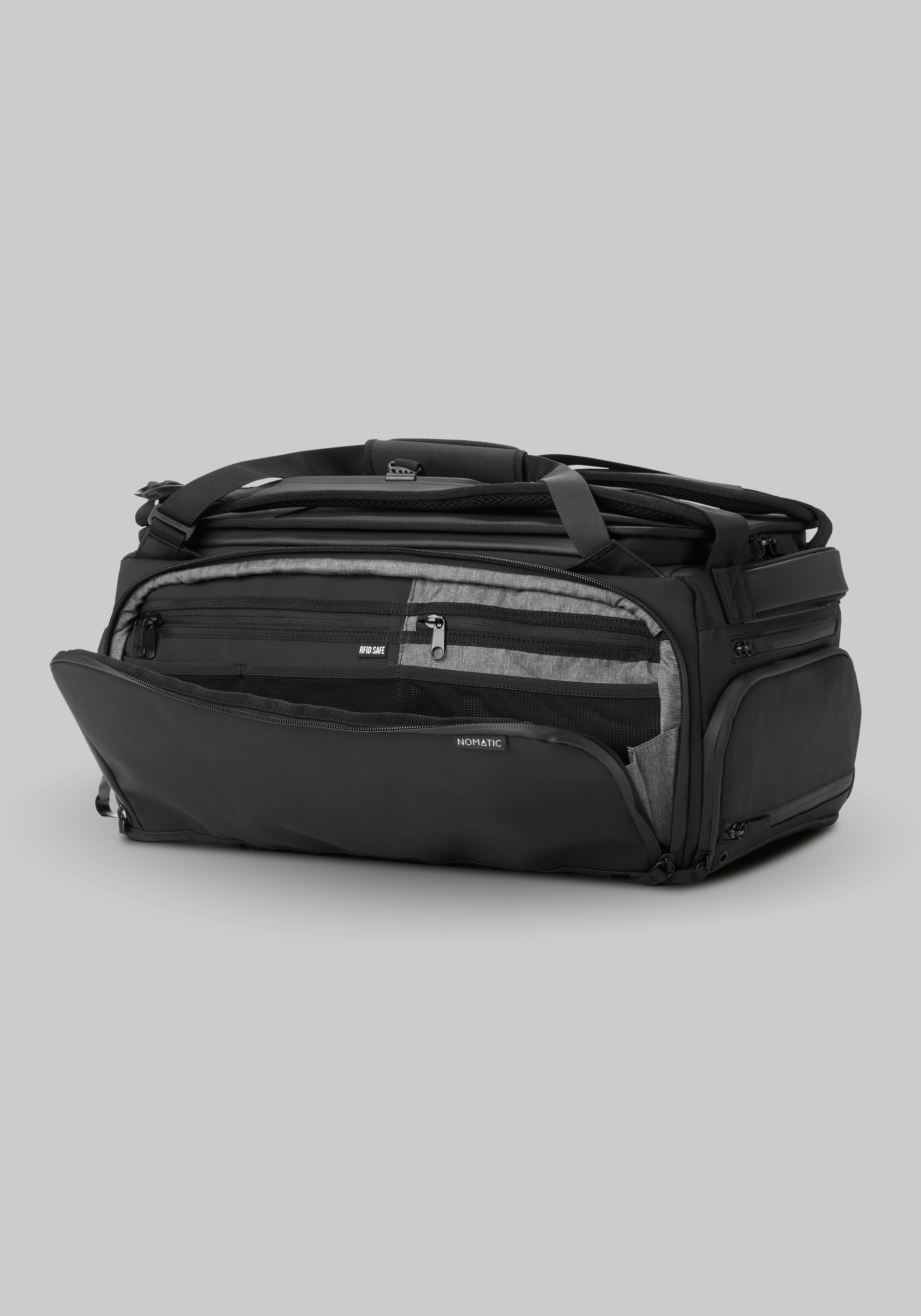 Nomatic 30L Travel Bag