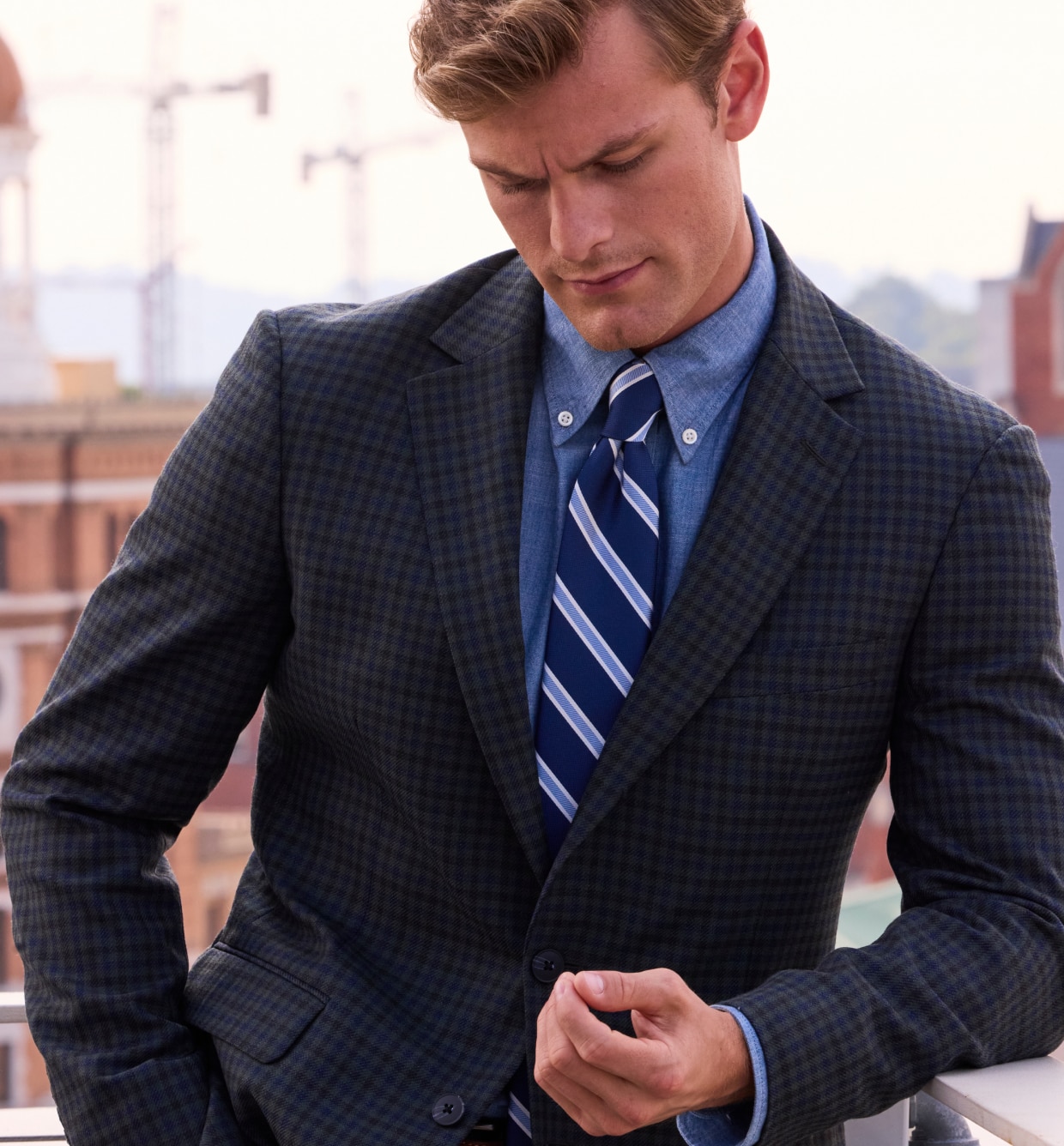 Man wearing a gray Traveler COOLMOTION sportcoat